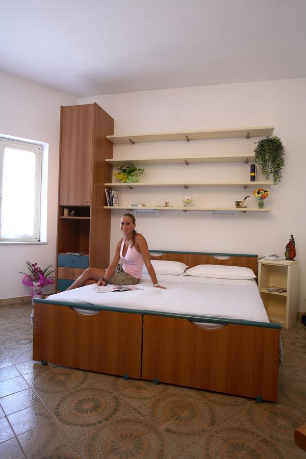 Albergo Terme Santamaria 卡斯泰尔福尔泰 外观 照片