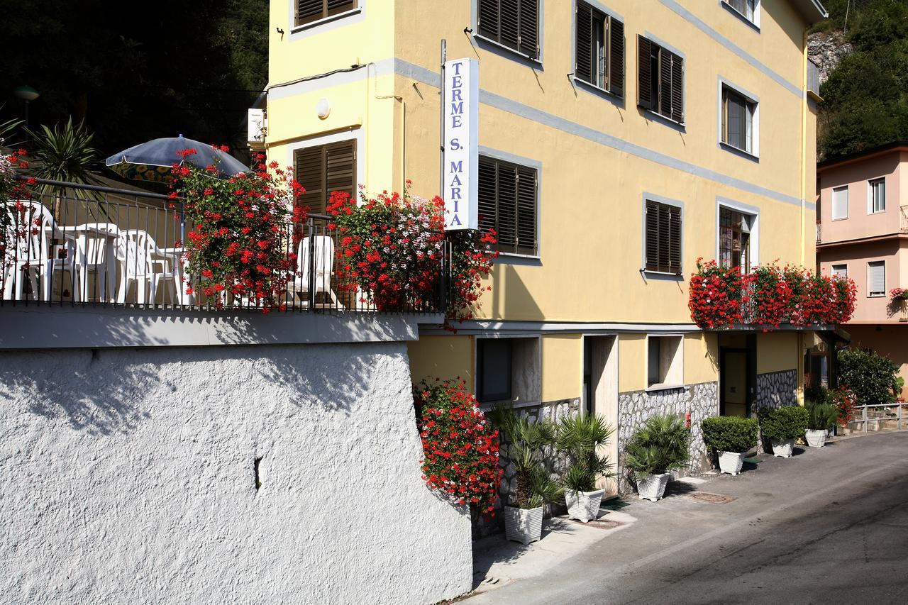 Albergo Terme Santamaria 卡斯泰尔福尔泰 外观 照片