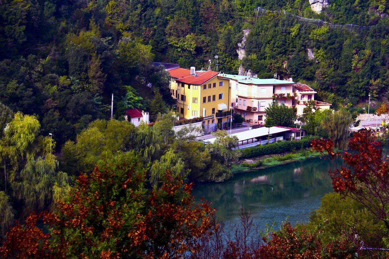 Albergo Terme Santamaria 卡斯泰尔福尔泰 外观 照片
